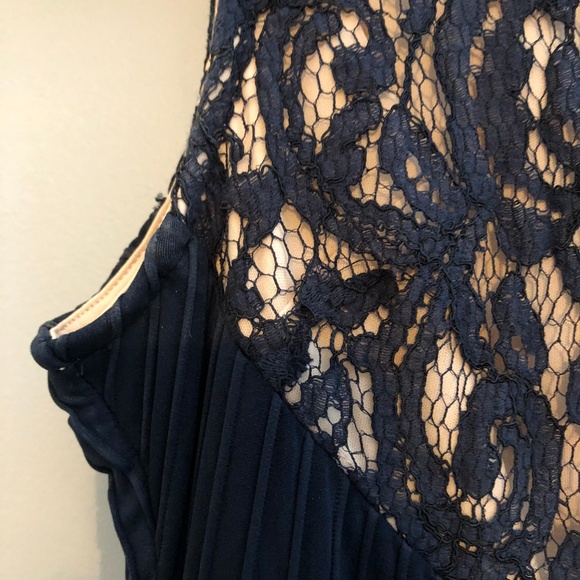 The Limited Navy Lace Dress - Picture 6 of 8